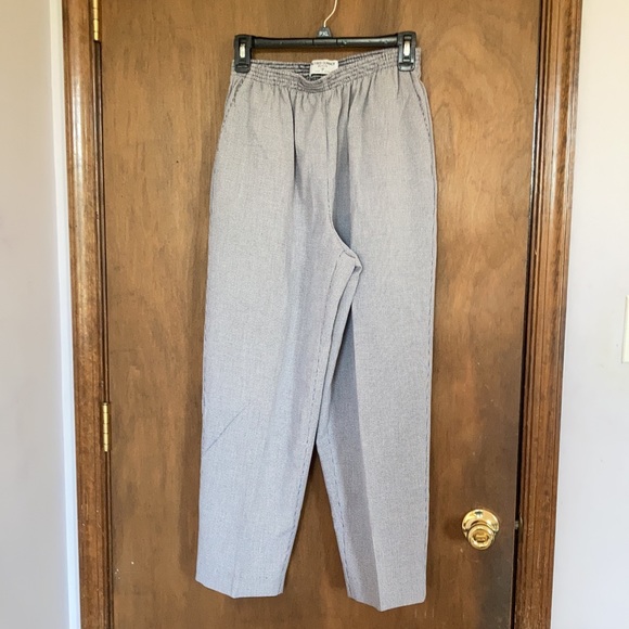 Vintage Small hounds tooth print jacket with shoulder pads & pant - Picture 12 of 17